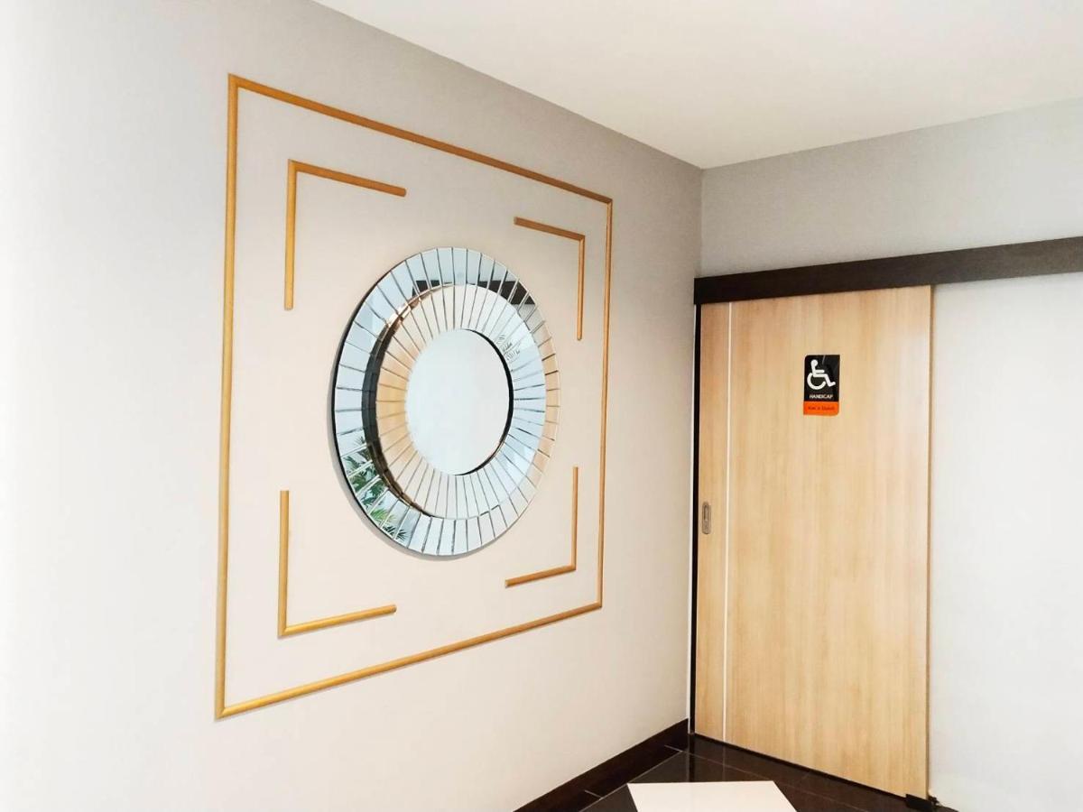 โคโค่ โฮเทล Koco Hotel Nakhonratchasima Eksteriør bilde